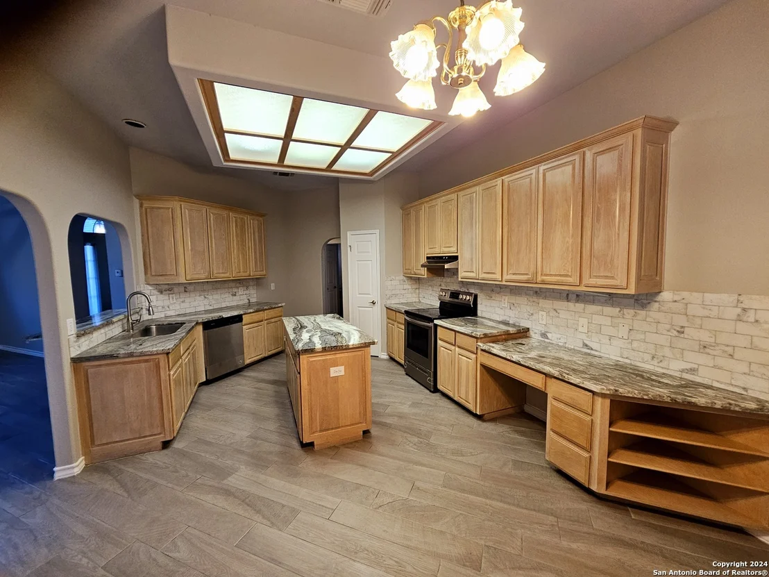 Photo of 10119 SHADYGLEN