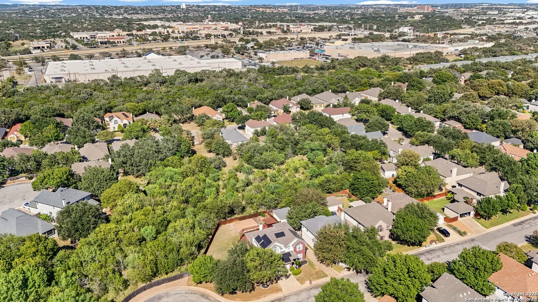 Photo of 1323 Brook Bluff