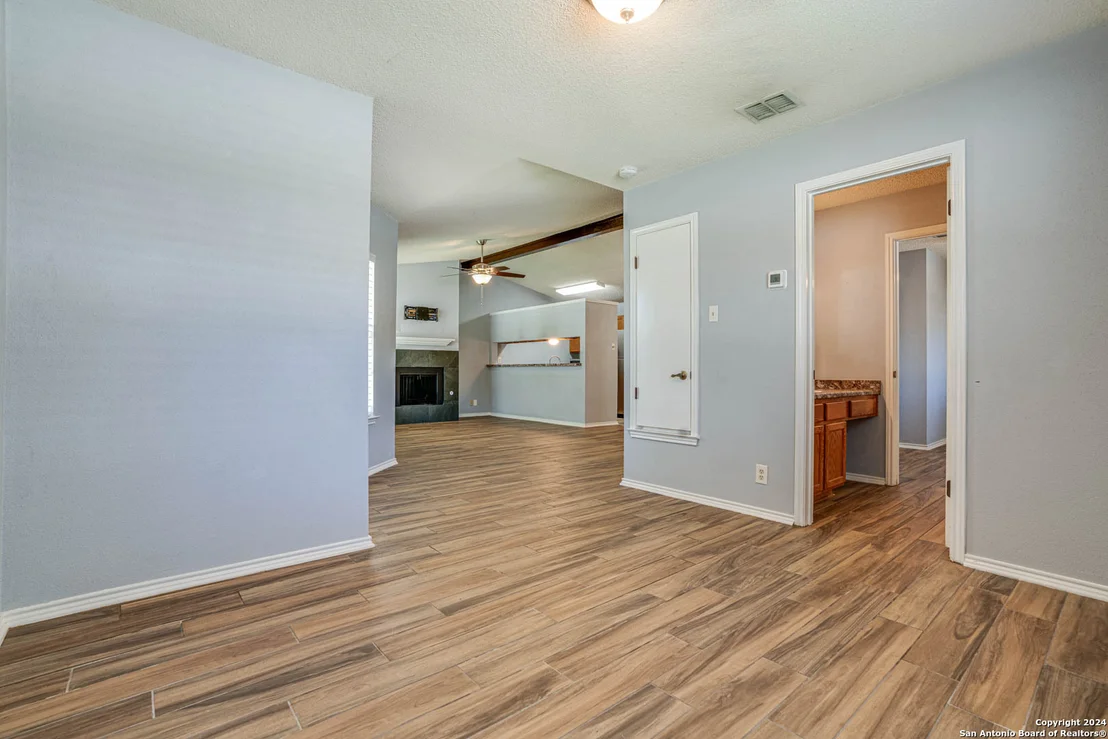 Photo of 2251 REGENCY PT