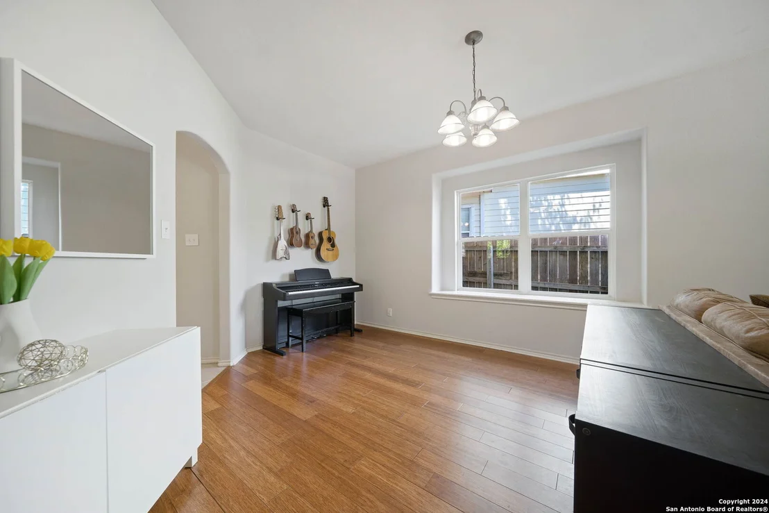 Photo of 15831 AUGUSTA COR