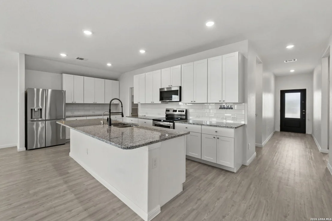 Photo of 105 OLYMPIC CV