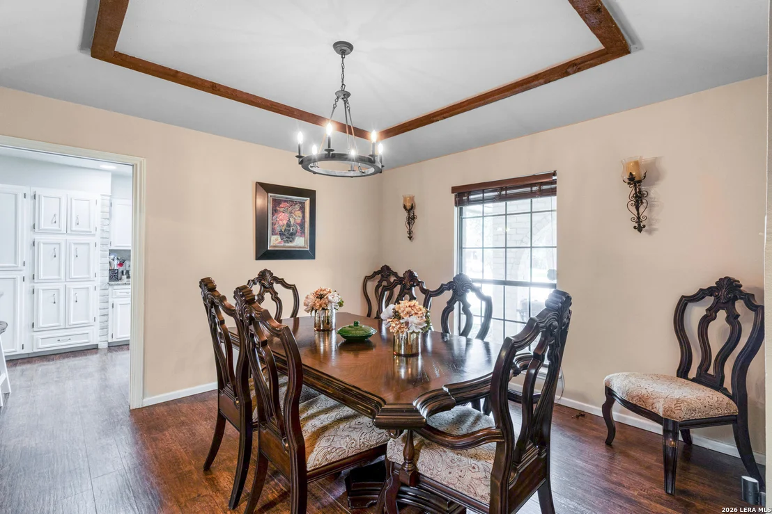Photo of 1406 BUTTON LN