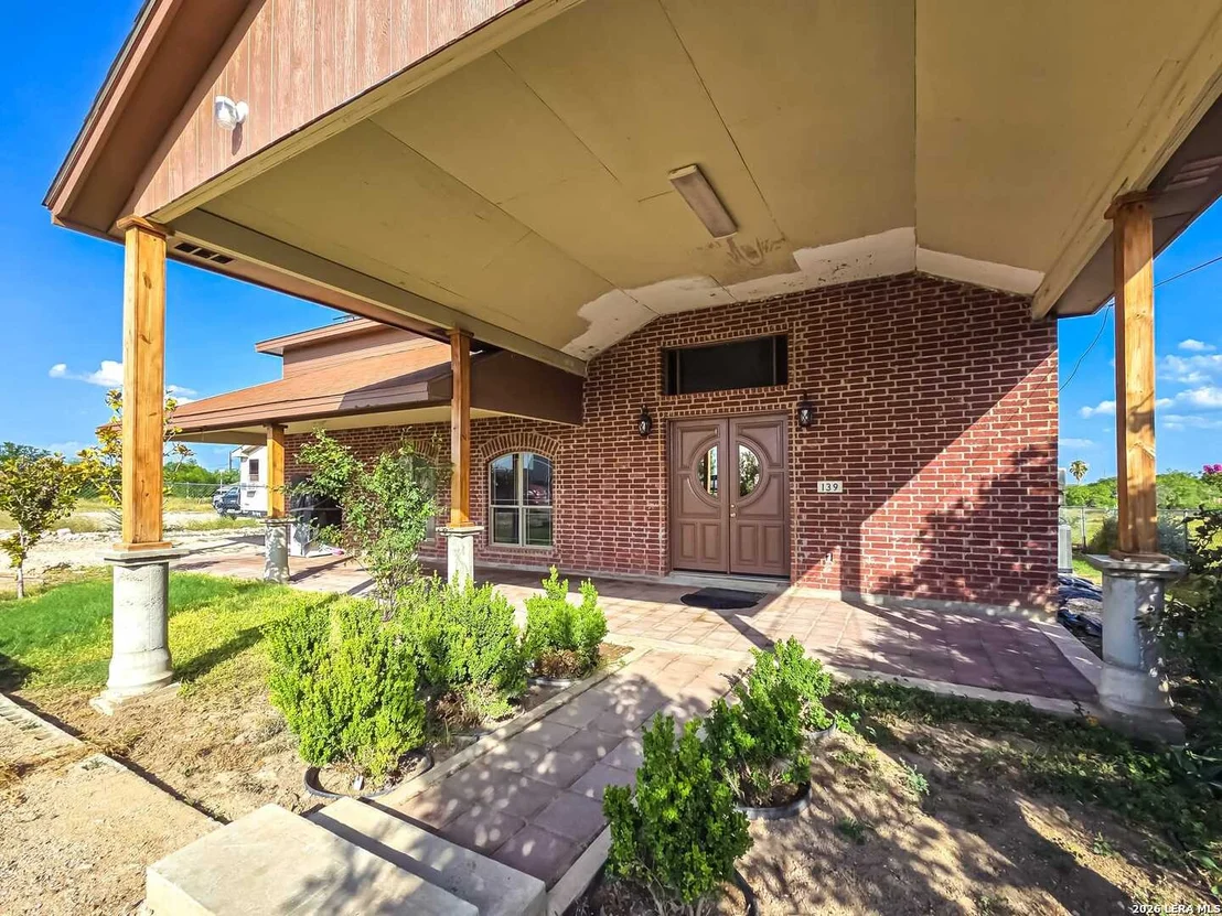 Photo of 139 Calle Alegre