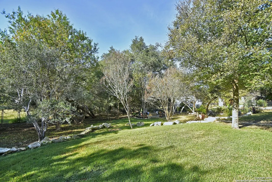 Photo of 25827 White Eagle Dr