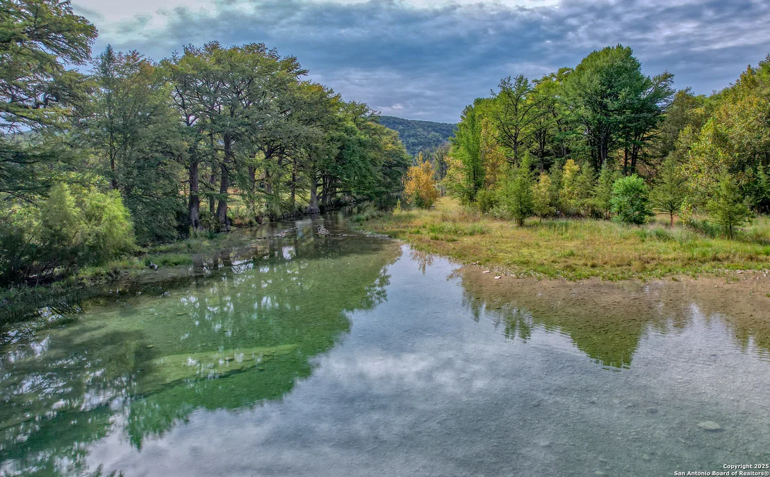 Photo of 387 Madrone Loop