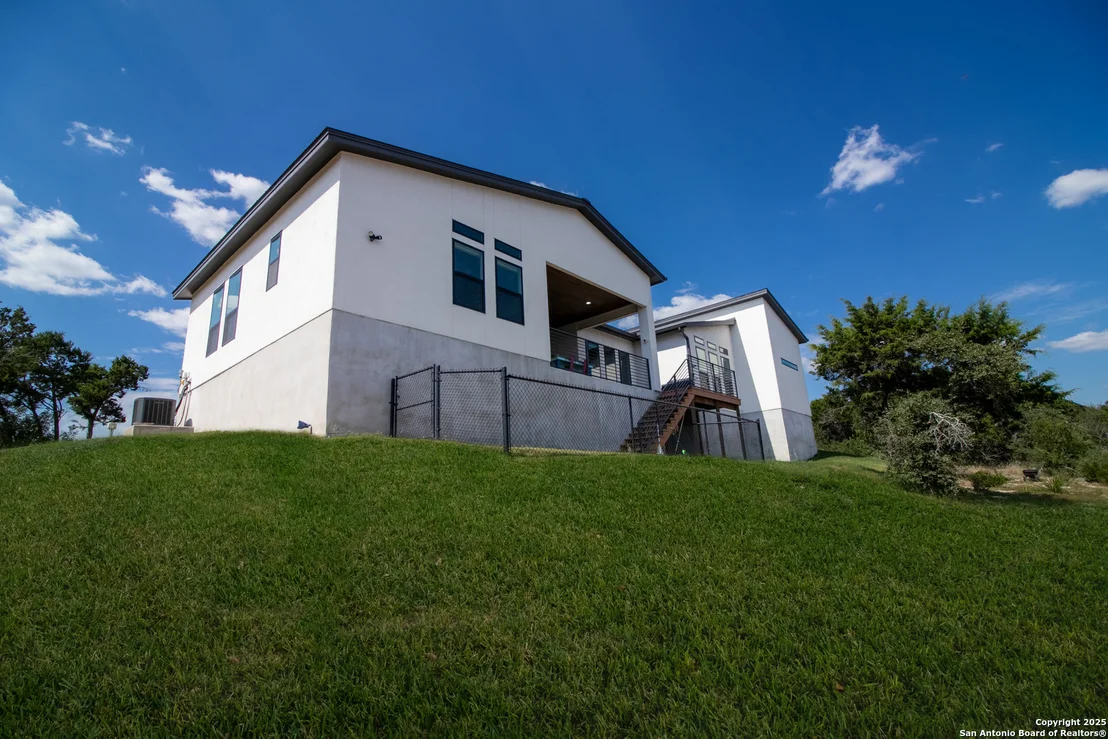 Photo of 1273 County Road 2801 E