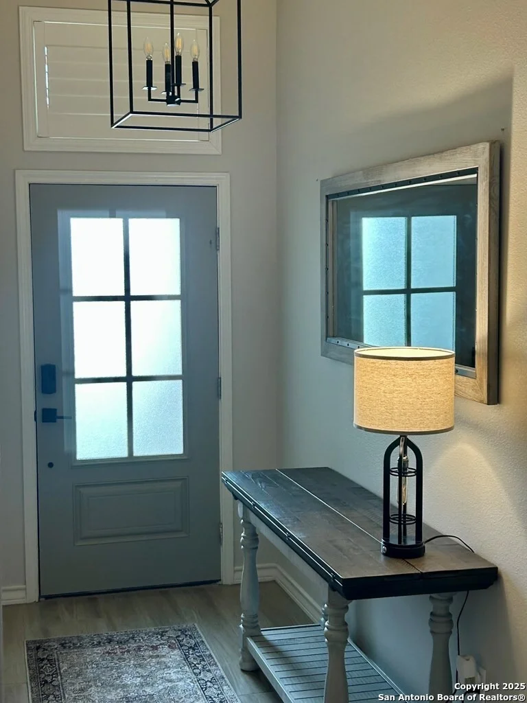 Photo of 101 Chiman Cr