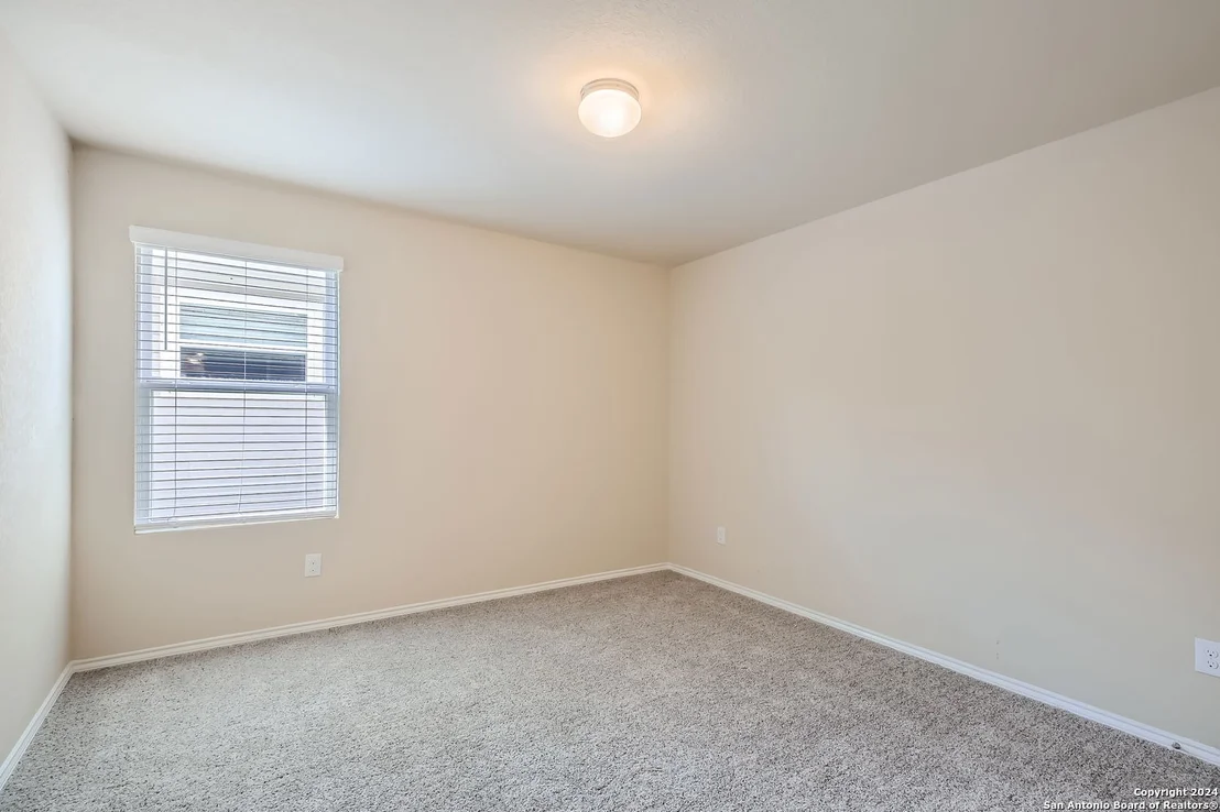 Photo of 2918 DAISY MDW