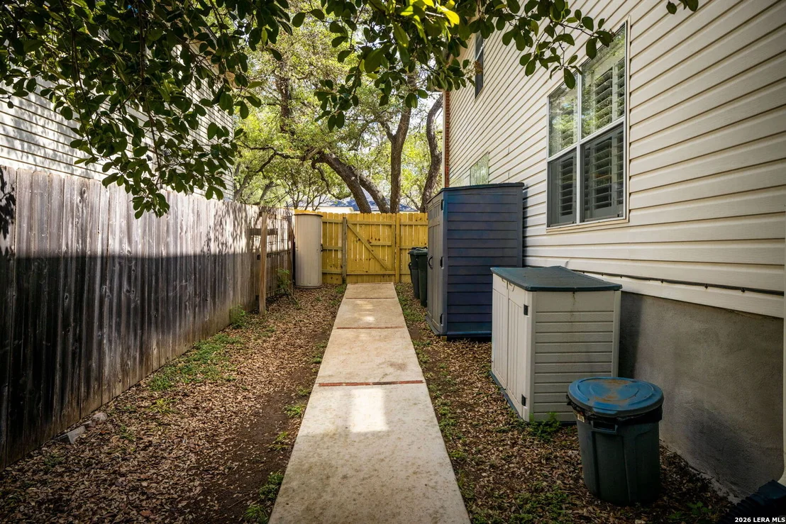 Photo of 231 Samantha Dr