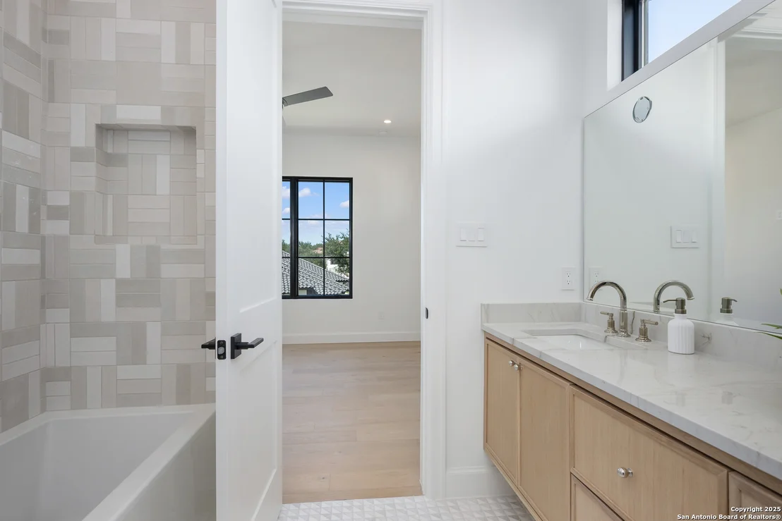 Photo of 7126 Bluff Strand