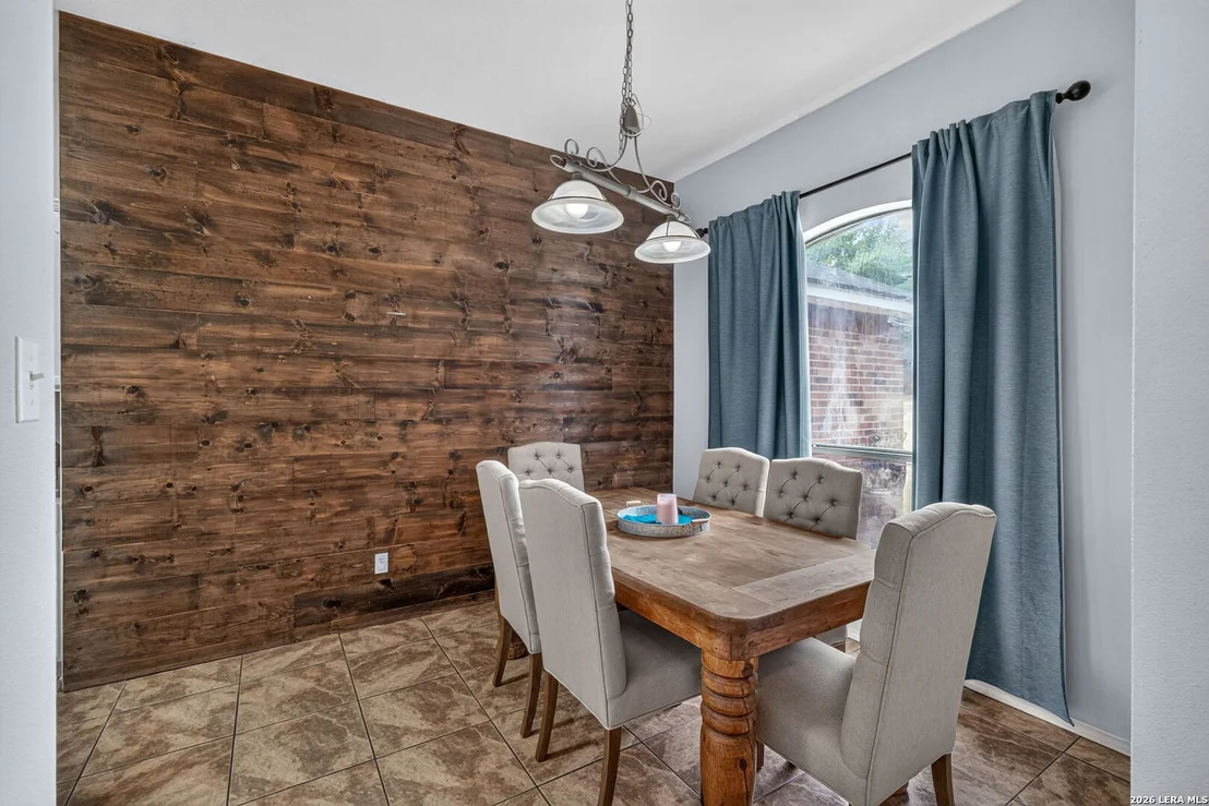 Photo of 1380 Meadowlark