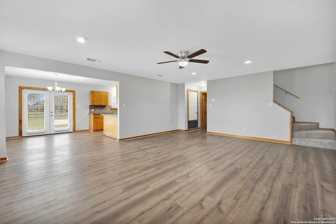 Photo of 105 BROWN SADDLE CIR