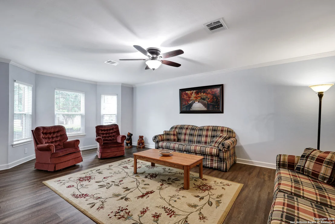 Photo of 9642 Elmstone