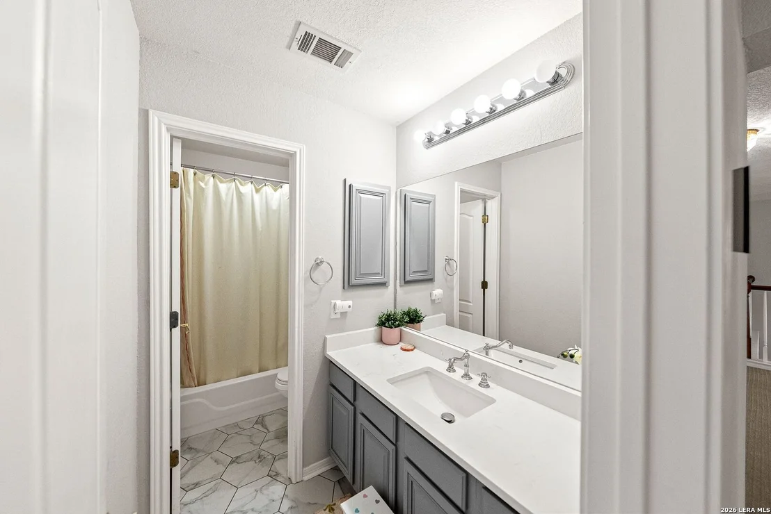 Photo of 719 Walder Trail