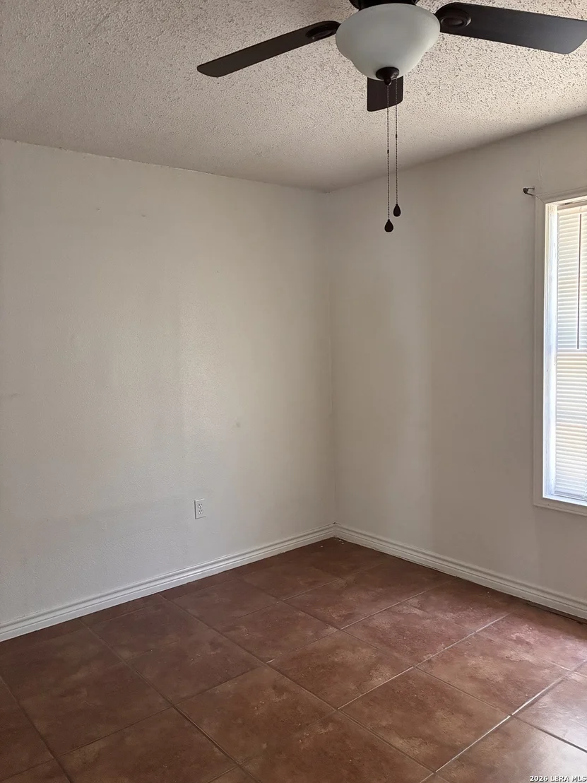 Photo of 1398 Wilson