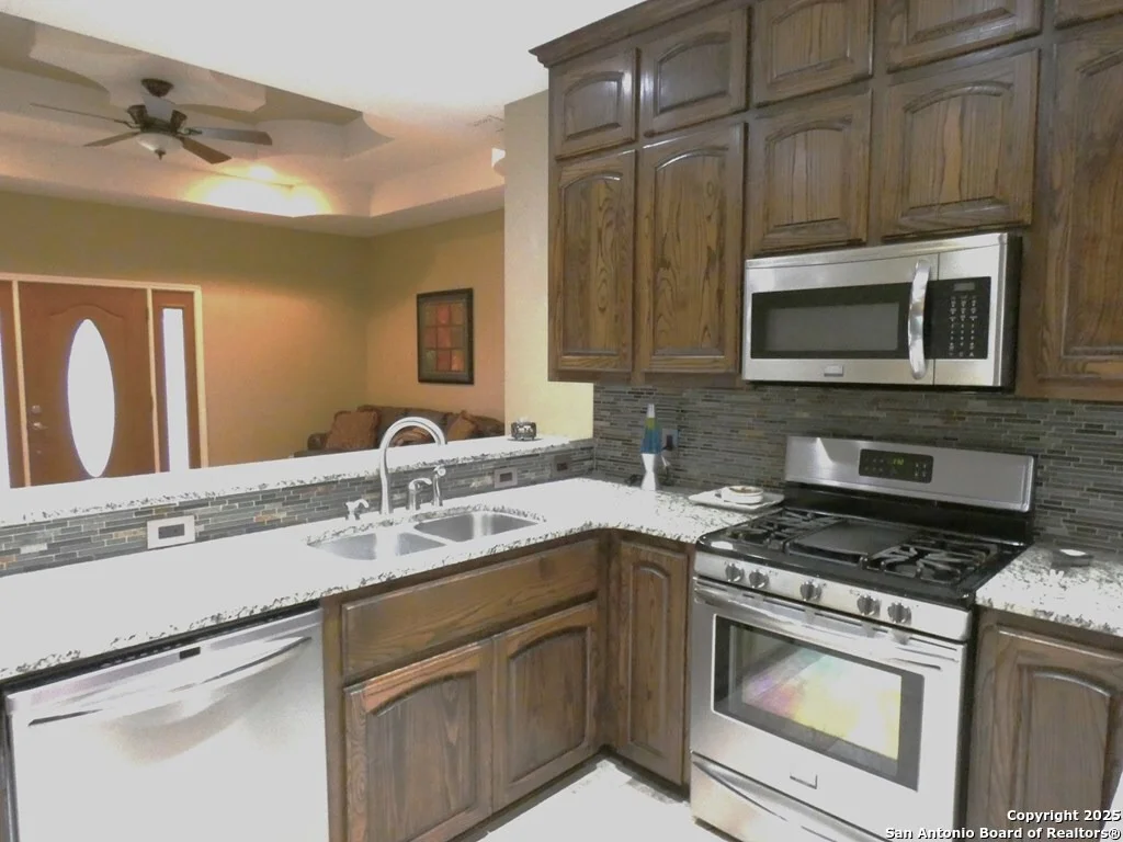 Photo of 283 Live Oak Rd