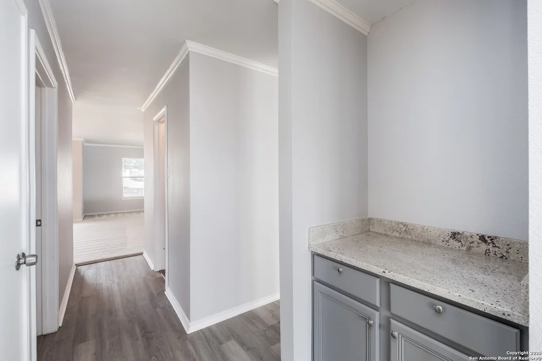 Photo of 7403 Legend Point Dr