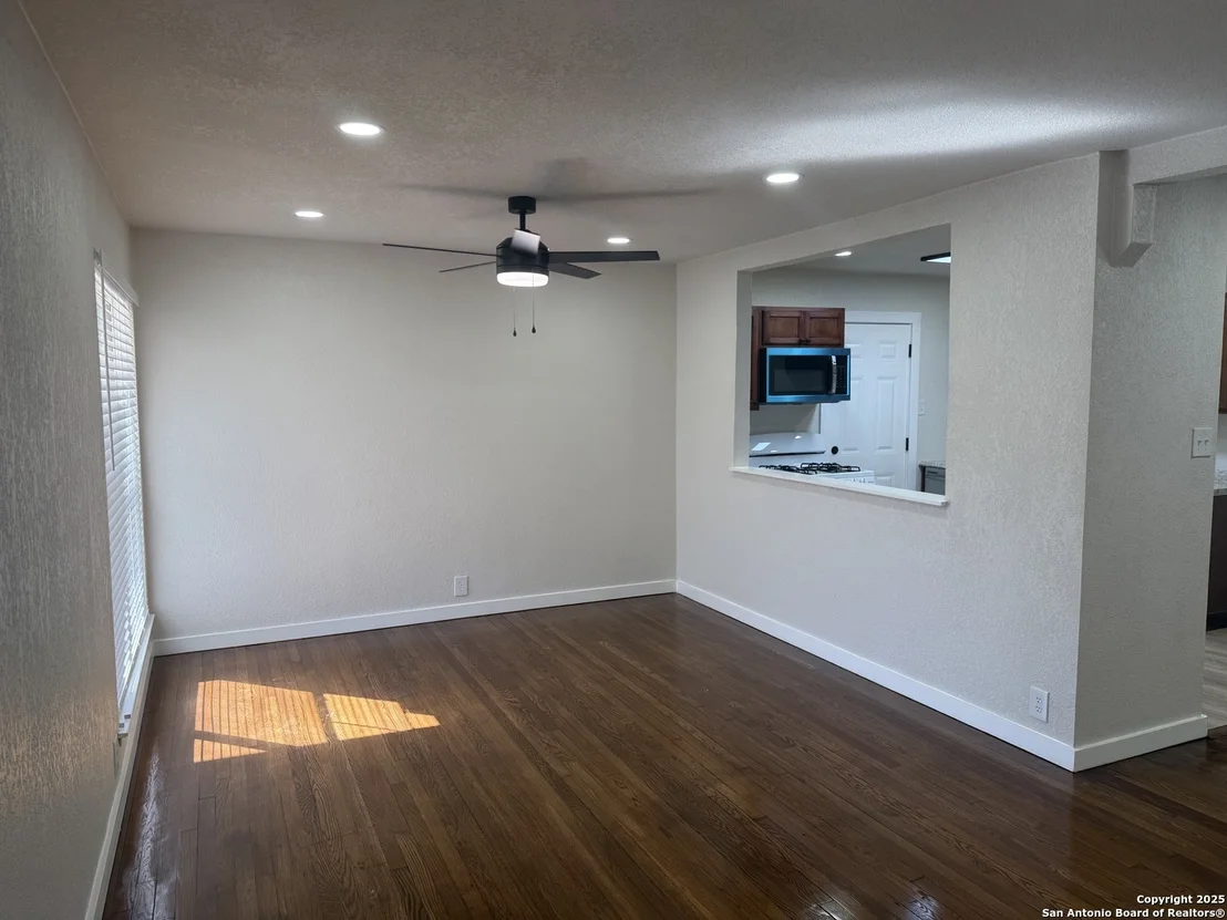 Photo of 223 Adrian