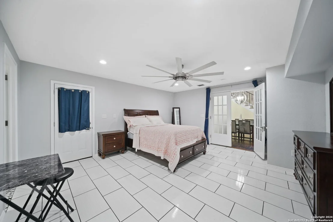 Photo of 348 THOMAS JEFFERSON DR