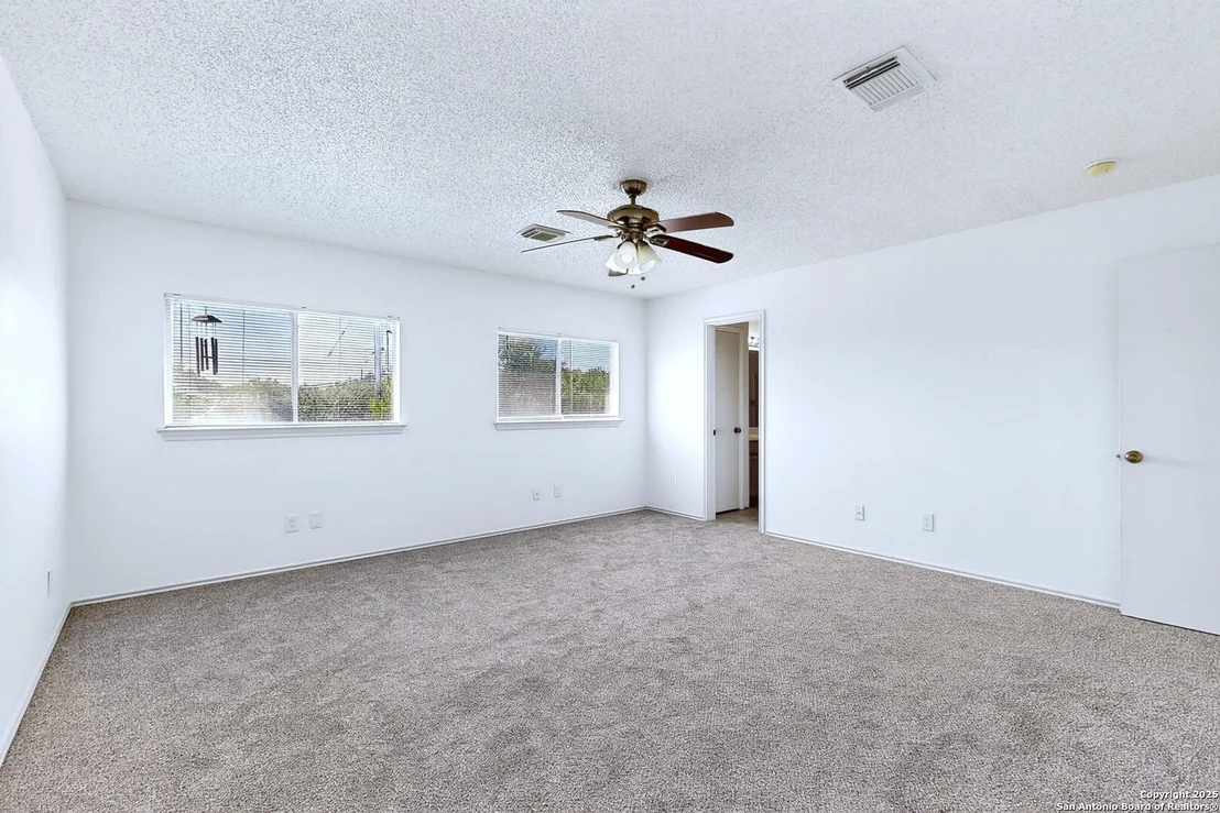 Photo of 4811 Joshua