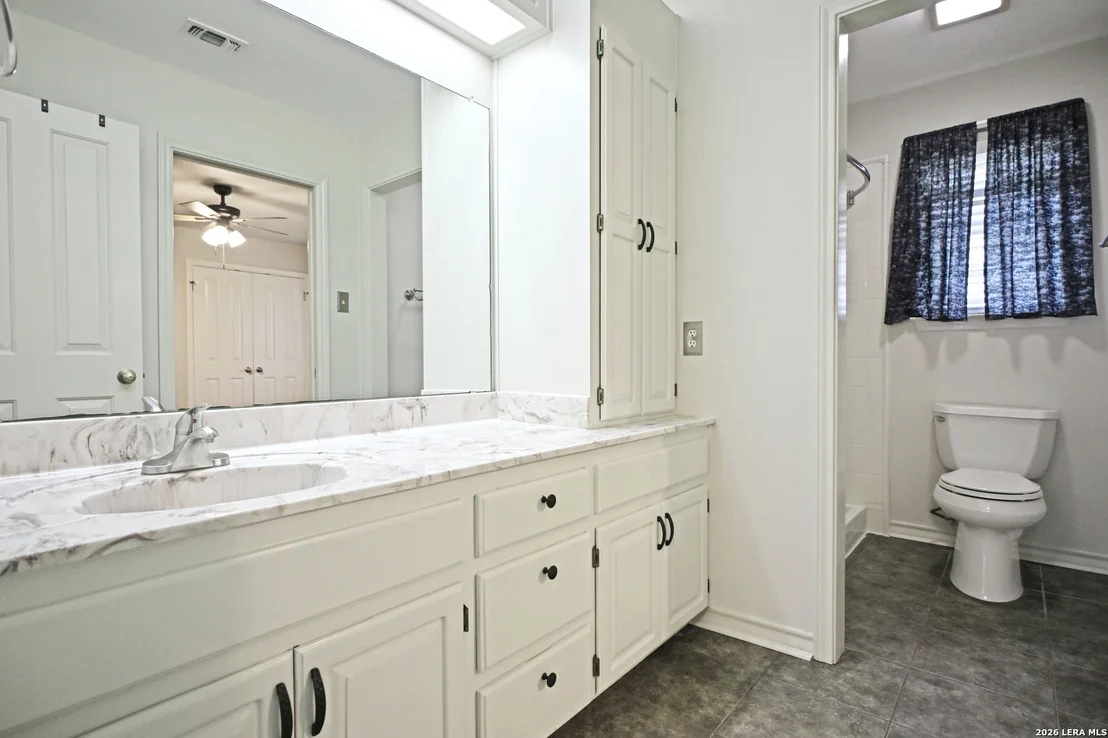 Photo of 125 RED OAK TRL