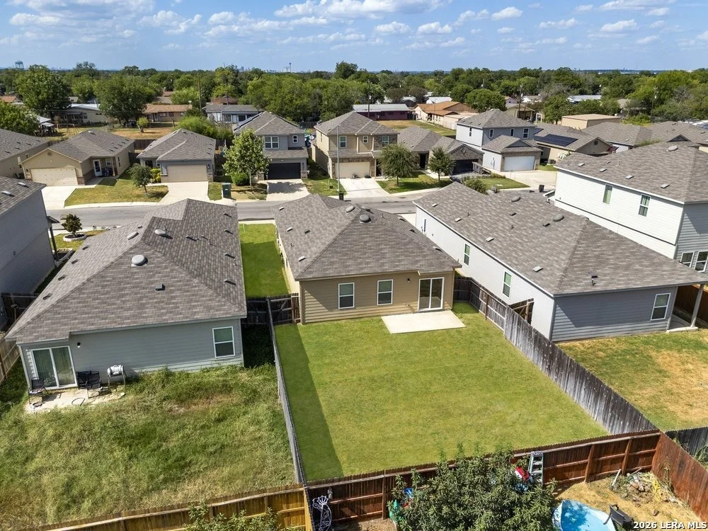 Photo of 450 Pleasanton Spring