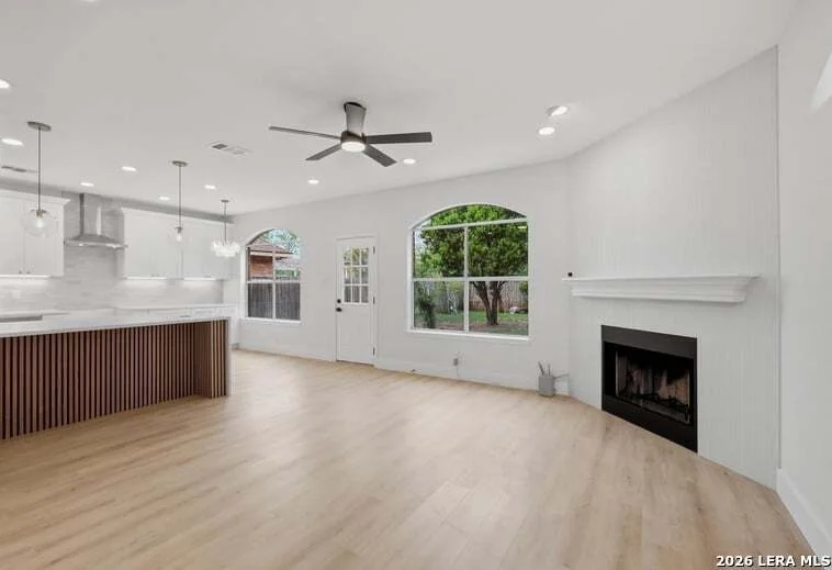 Photo of 10242 Sandyglen