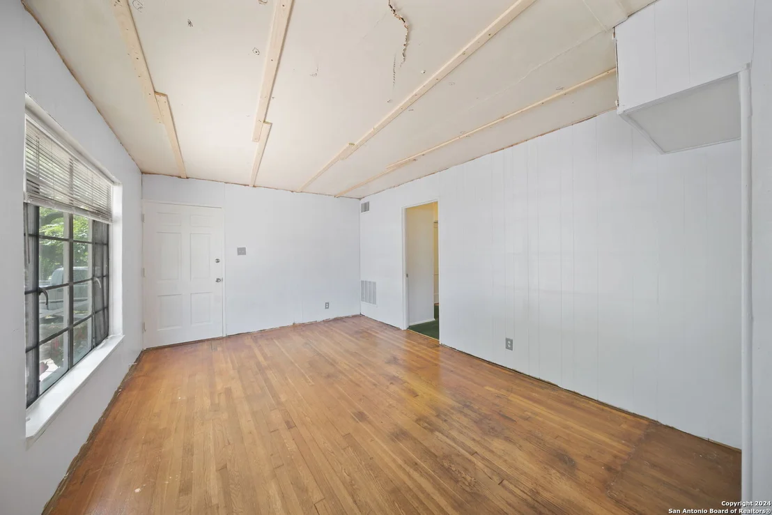 Photo of 434 Sumner Dr