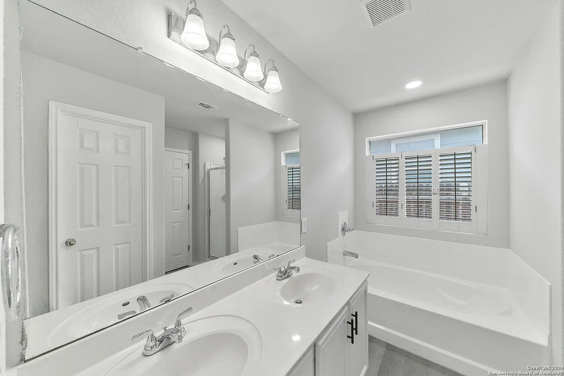 Photo of 4116 Whisper Pt