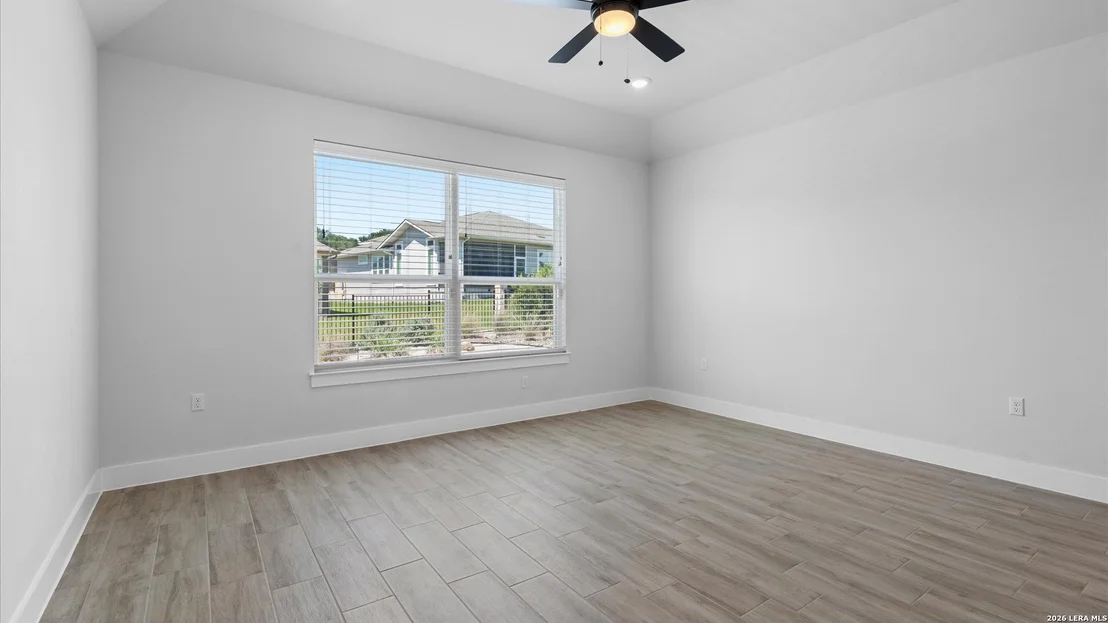 Photo of 1355 Dancing Oak