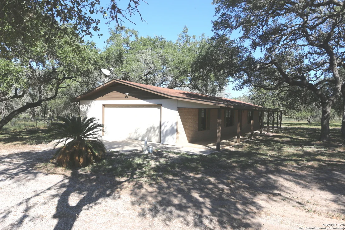 Photo of 751 FULLER LN