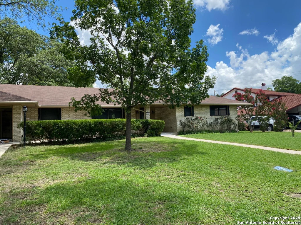 Photo of 749 Windrock