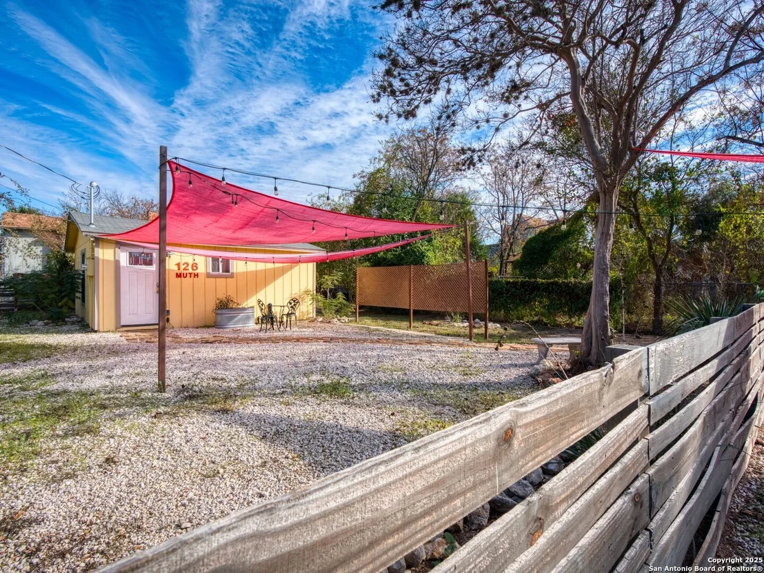 Photo of 126 MUTH