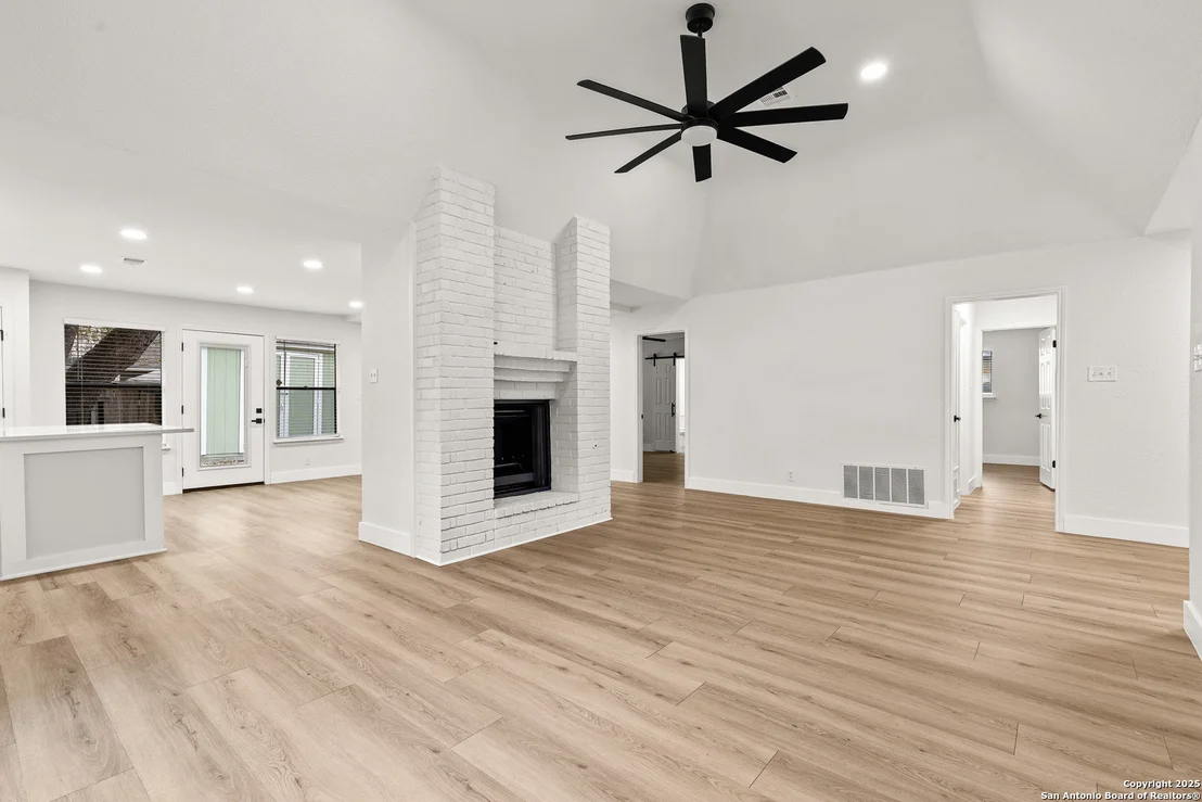 Photo of 2511 Old Trail