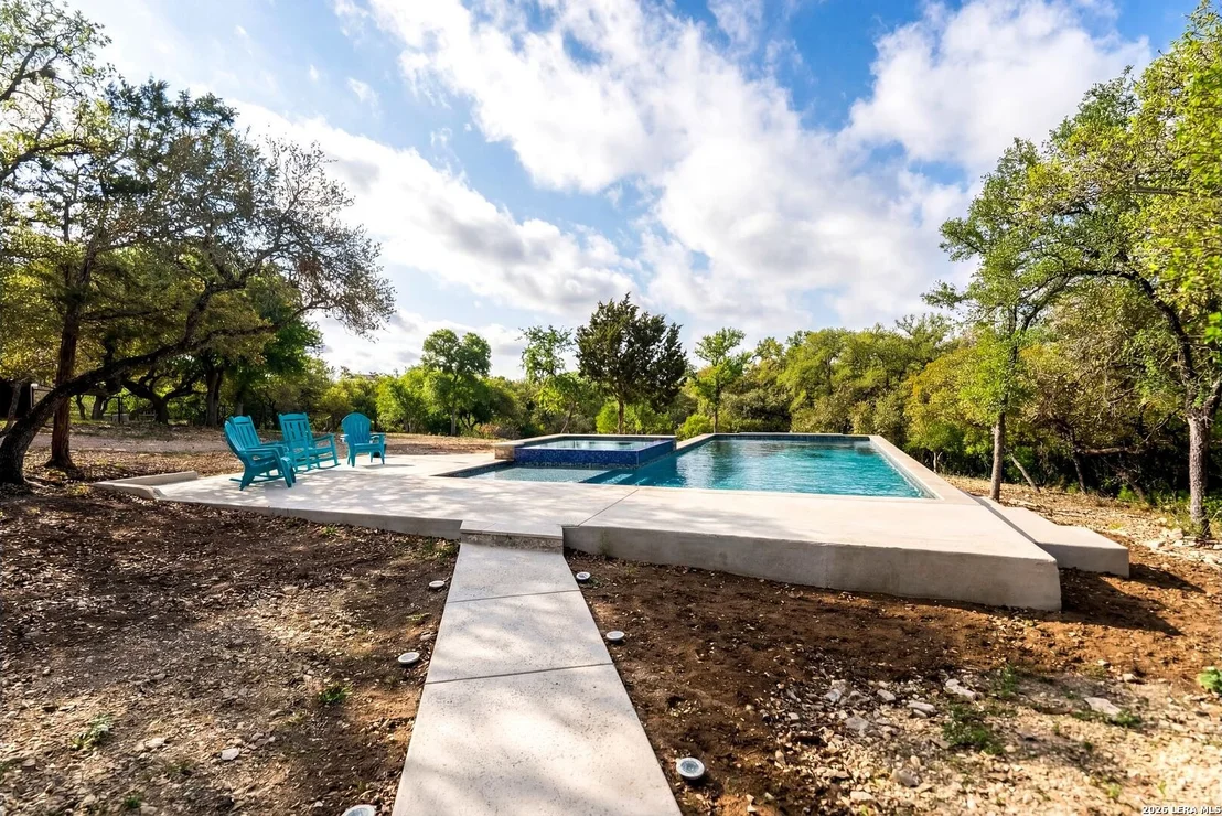 Photo of 721 Timber Bluff