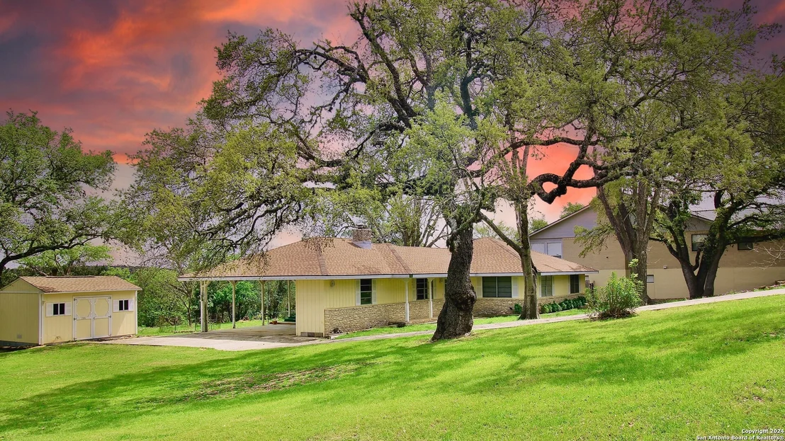 Photo of 116 CRESTVIEW DR