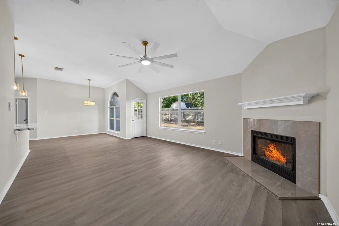 Photo of 1017 SUMMER HAVEN LN