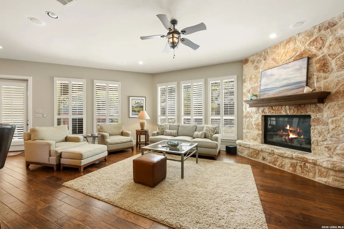 Photo of 315 Candelaria