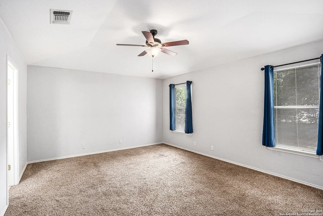 Photo of 10131 Cedarcliff