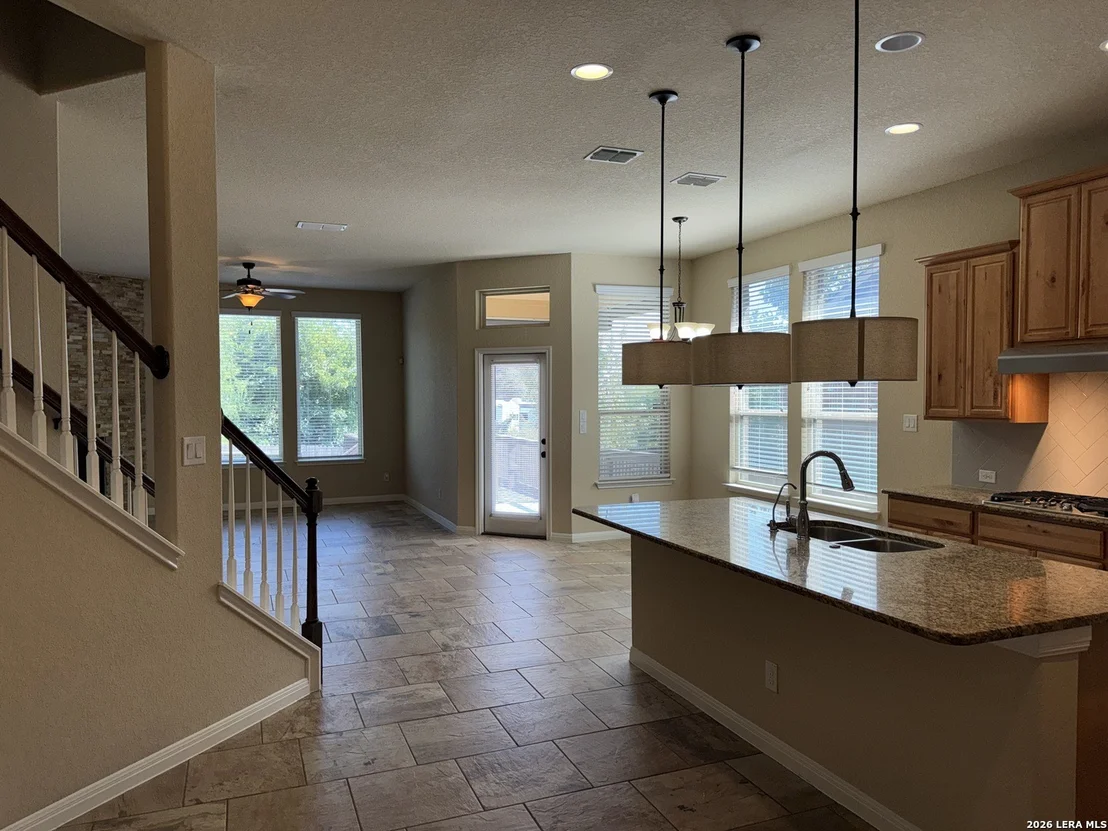 Photo of 9827 Catell