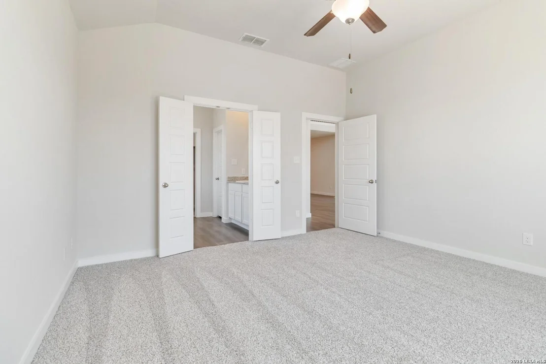 Photo of 6026 Willow Point Blvd