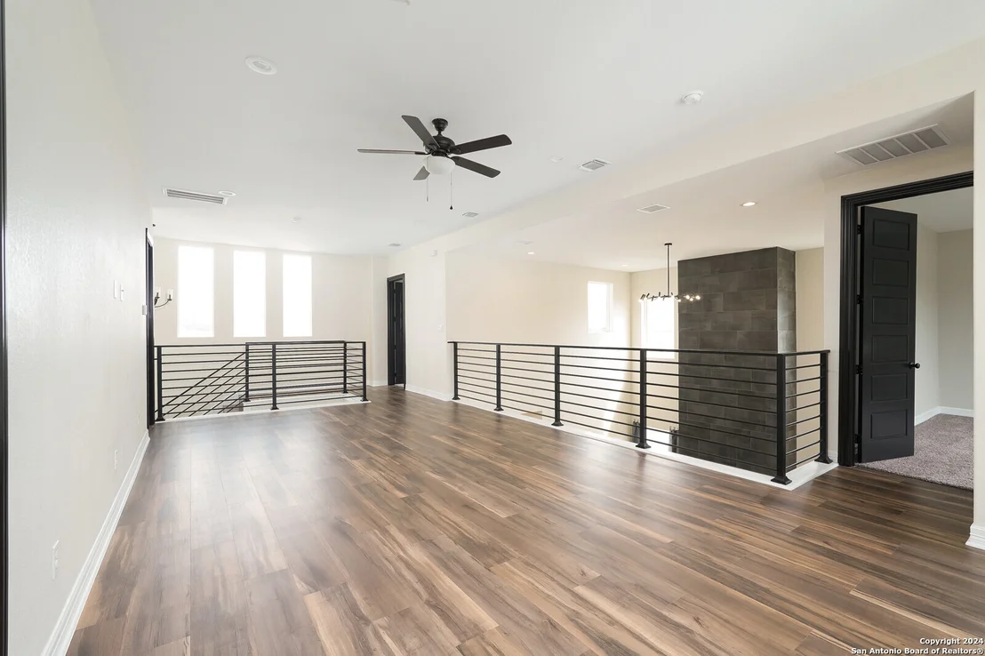 Photo of 24422 Canyon Row