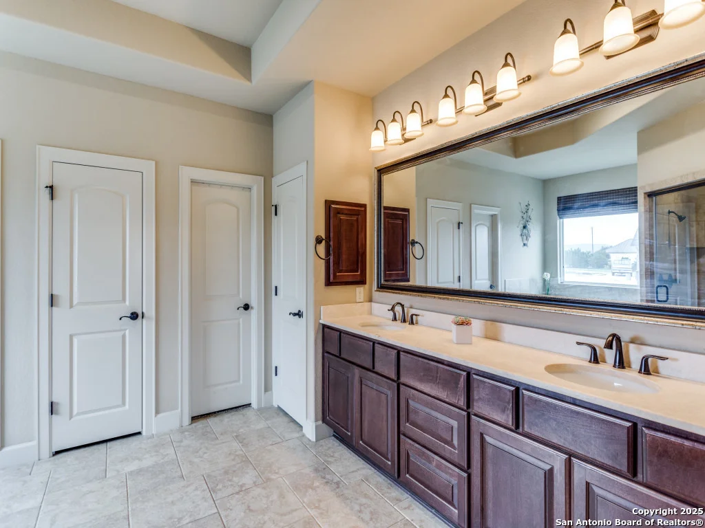 Photo of 332 Bosque Rdg