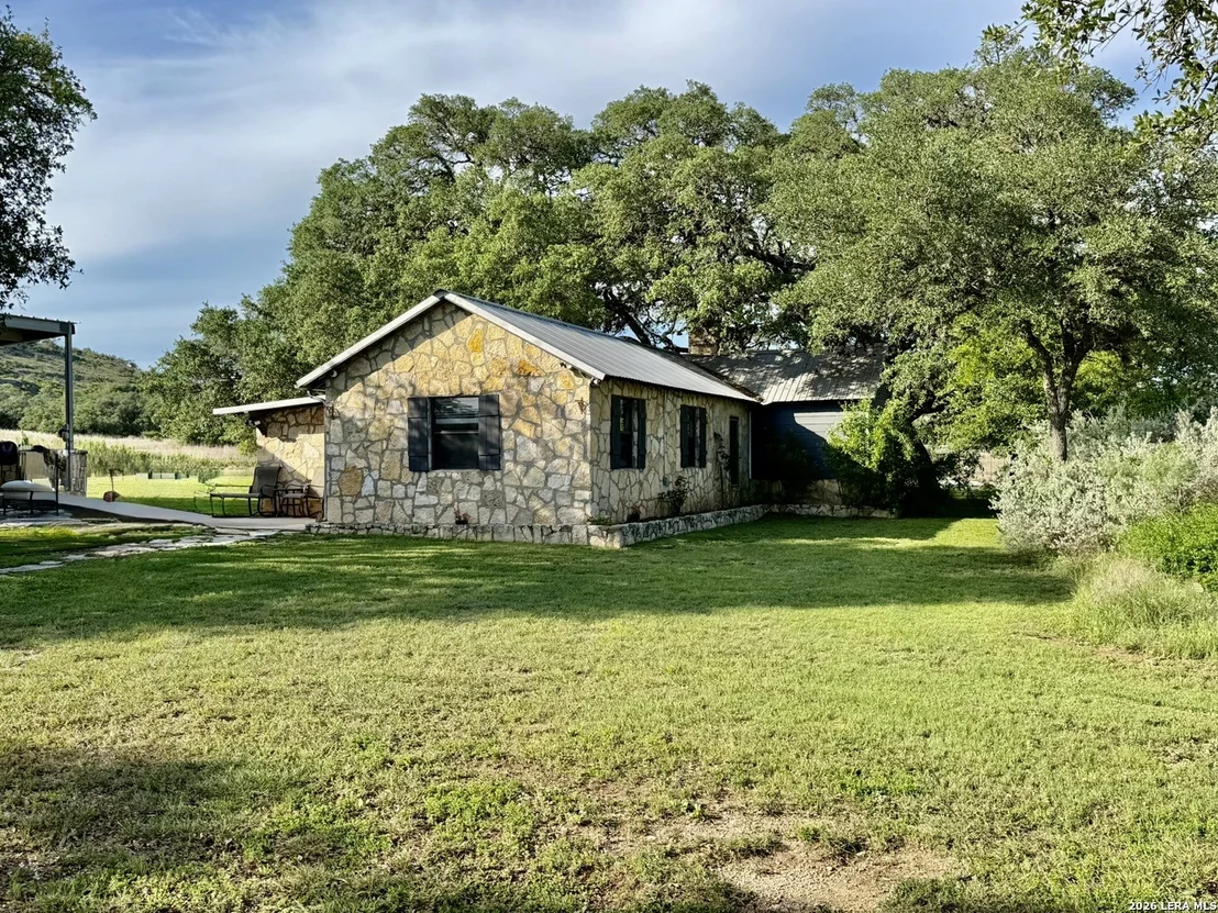 Photo of 3513 N Us Highway 281