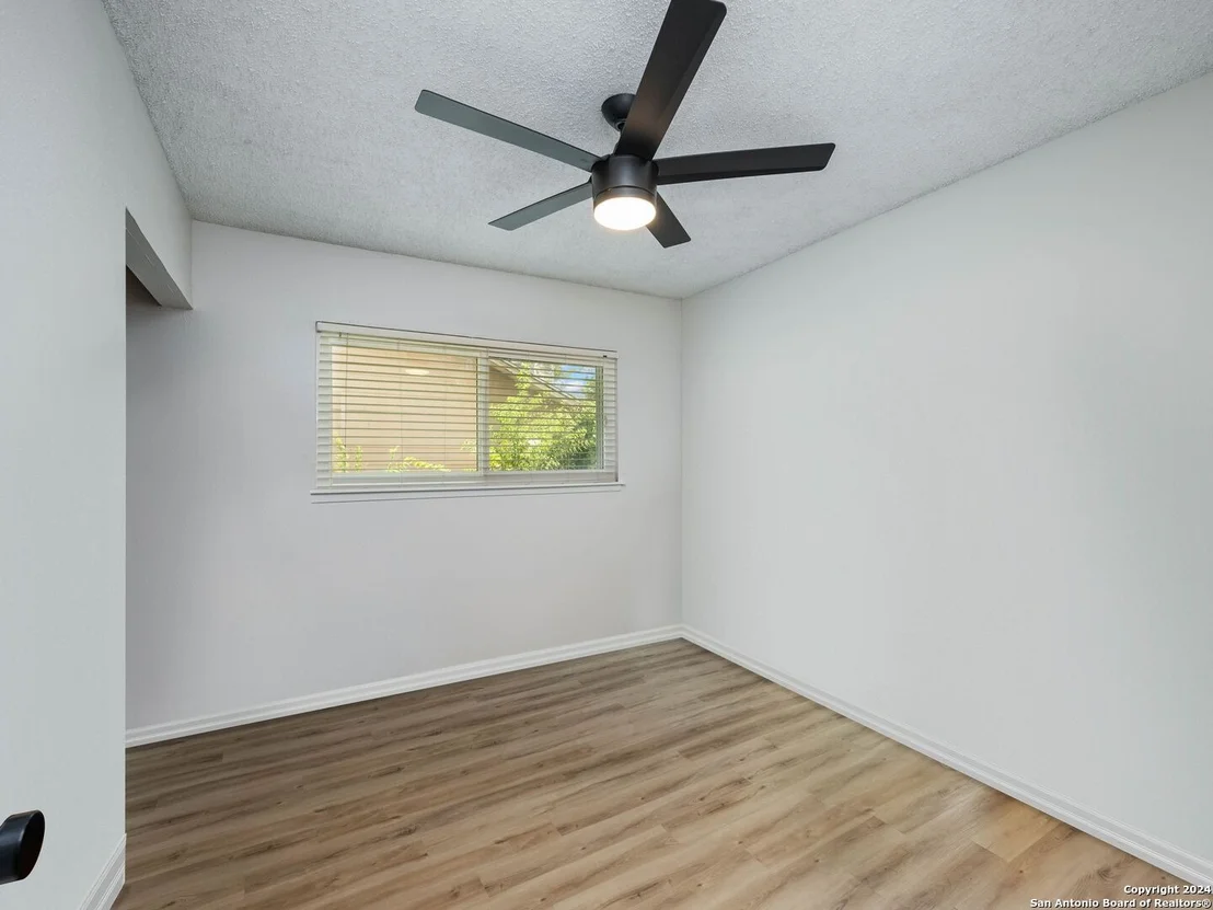 Photo of 11509 LONE SHADOW TRL