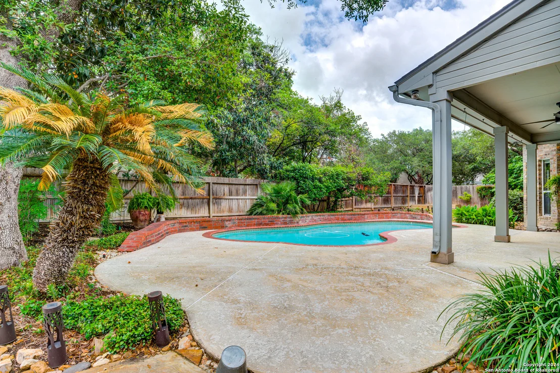 Photo of 15622 Dawn Crest