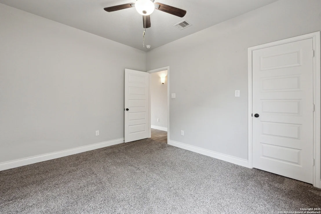 Photo of 2000 EDGECREEK