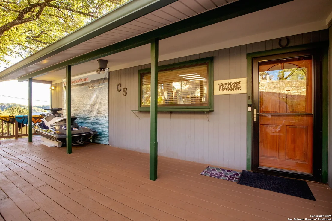 Photo of 1043 LEDGE PATH