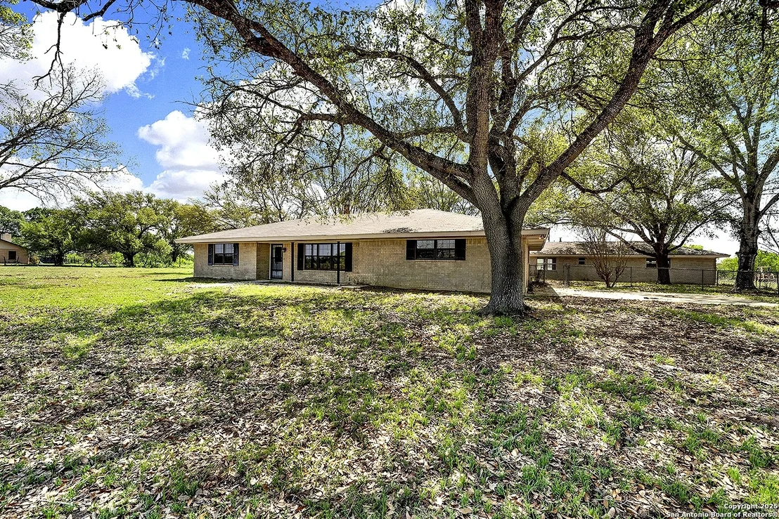 Photo of 1212 County Road 337