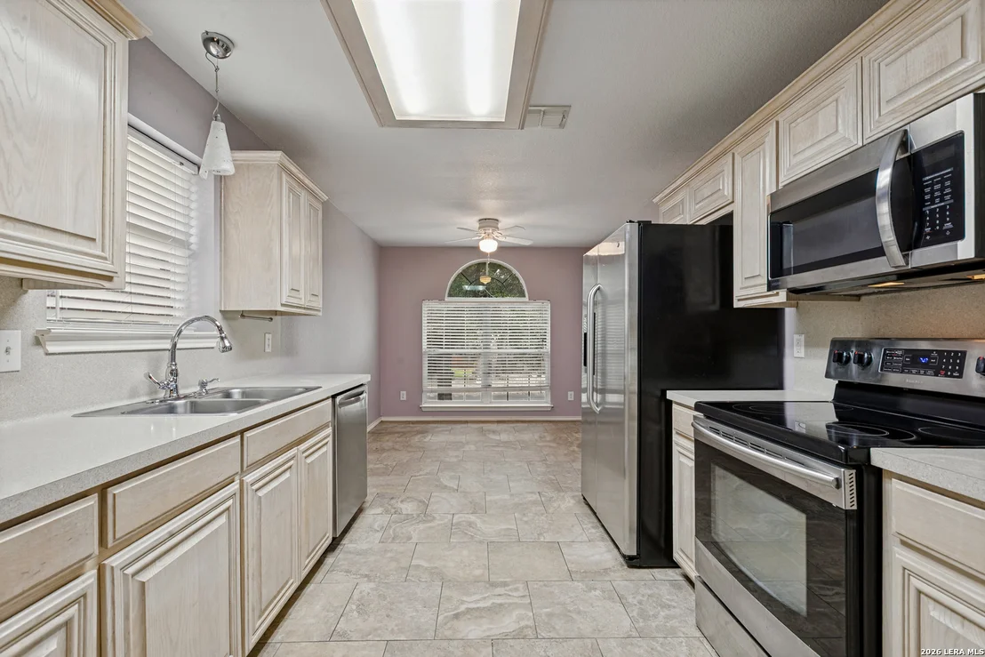 Photo of 9651 EMERALD PL